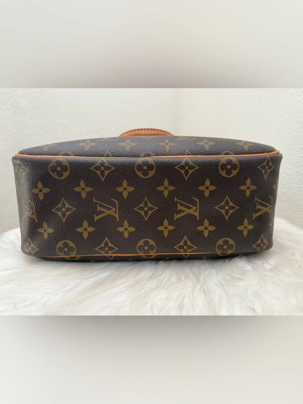 LOUIS VUITTON Monogram Trouville